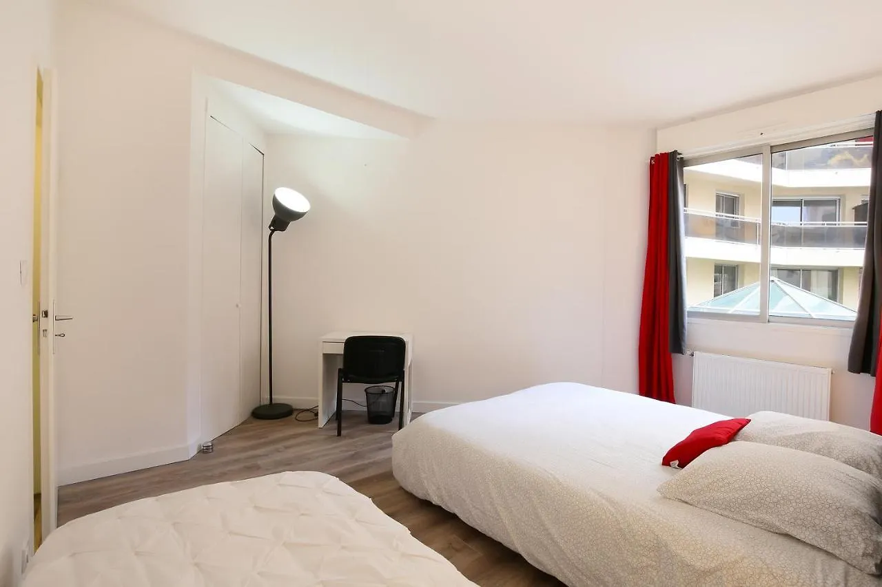 Le Premier De Saint Georges Place 120M Parking Tuluza Francja